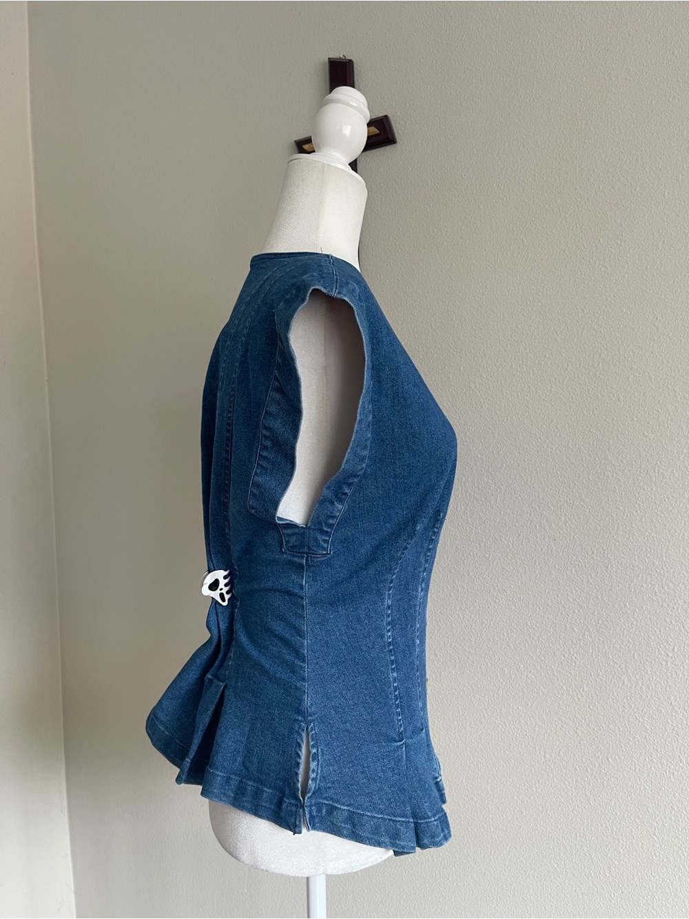 Free People Blue Denim Button-Front V-Neck Peplum Top - Picture 4 of 7